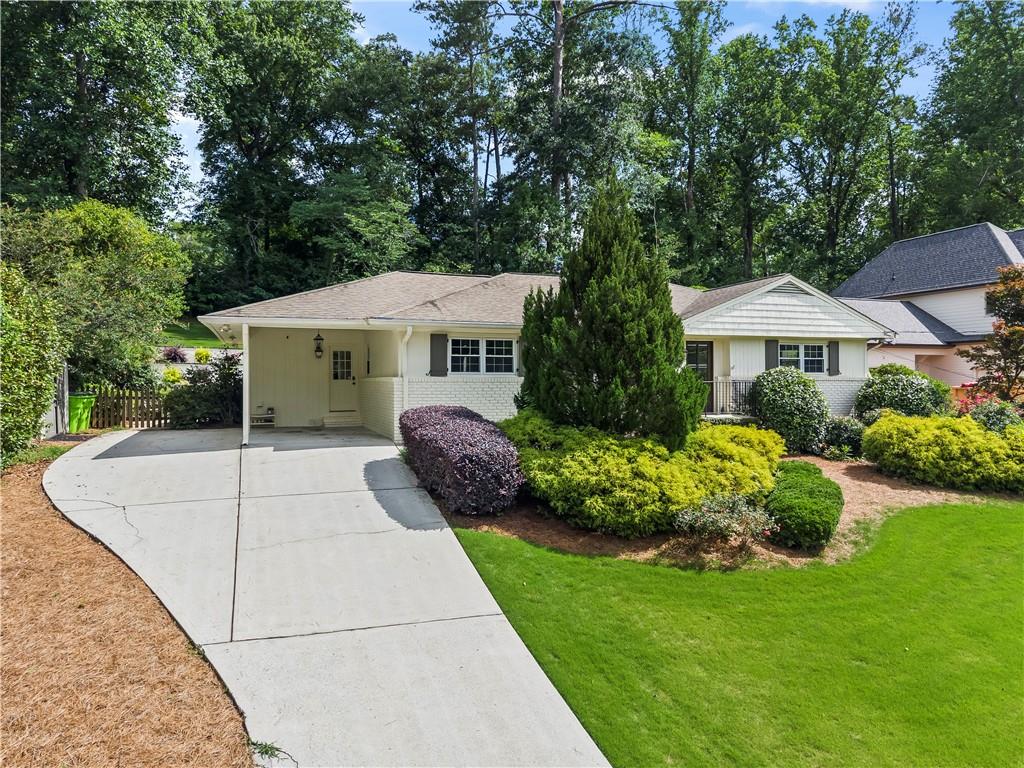 500 Carolwood Lane