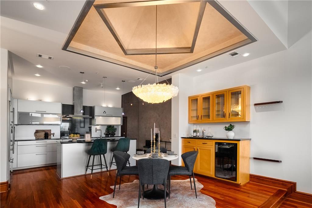 3334 Peachtree Road NE 1707