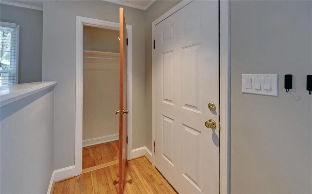 410 Christopher Drive, Gainesville, Georgia image 4