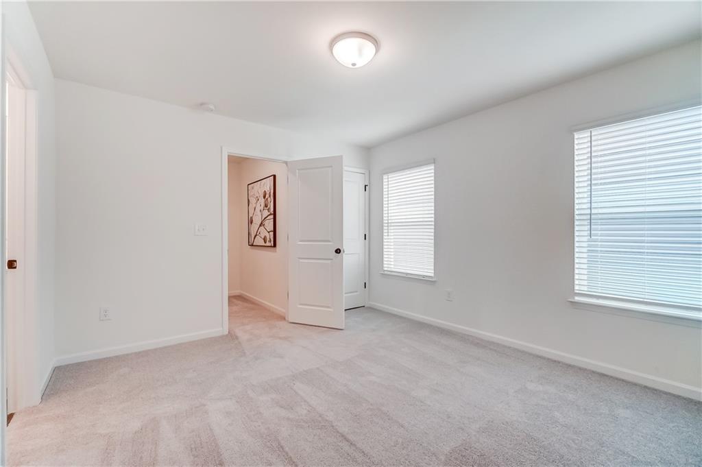 7028 Manchester Drive, Flowery Branch, Georgia image 25