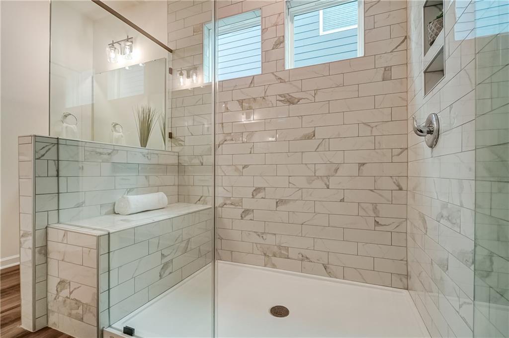 7028 Manchester Drive, Flowery Branch, Georgia image 32