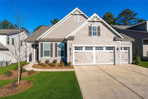Homes For Sale - 226 Geneva Way<br/> Hoschton, GA 30548