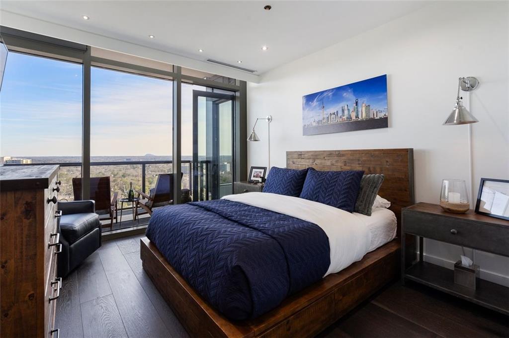 Ritz Carlton Residences - Residential