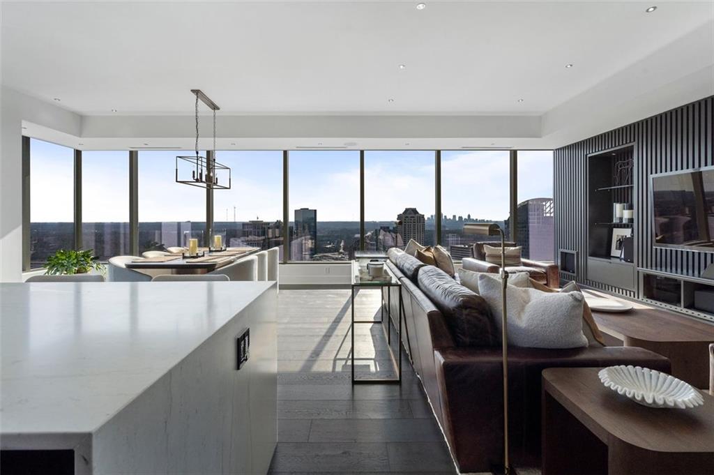 Ritz Carlton Residences - Residential