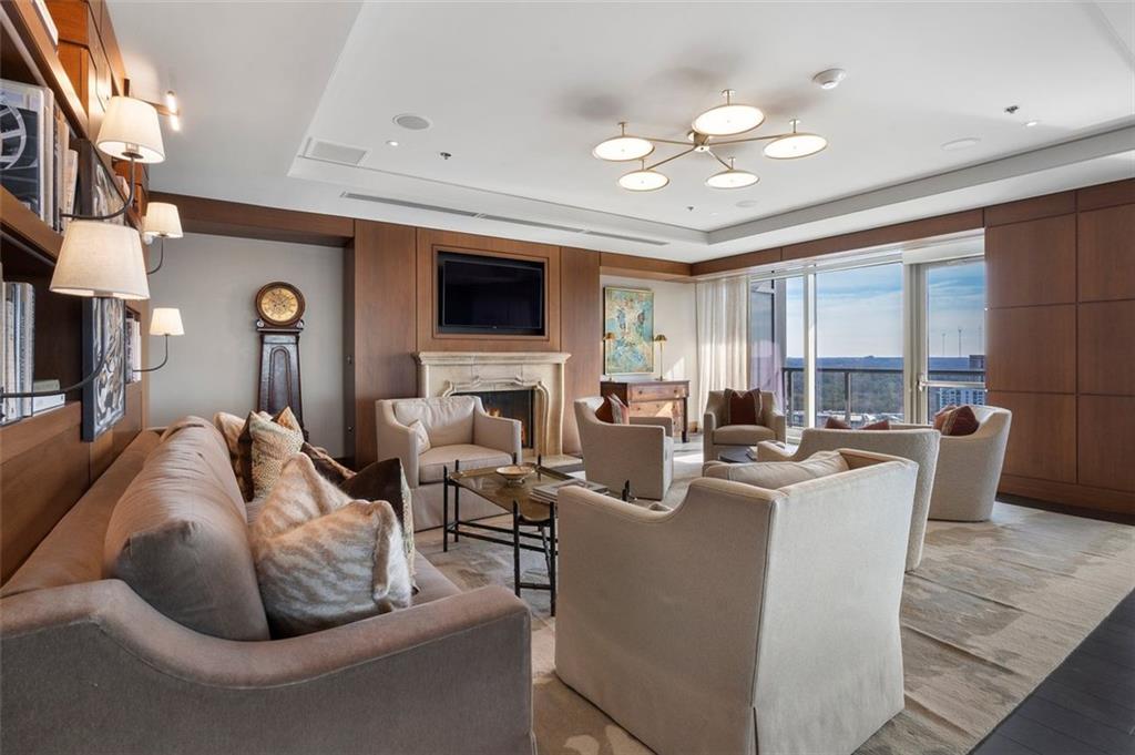Ritz Carlton Residences - Residential