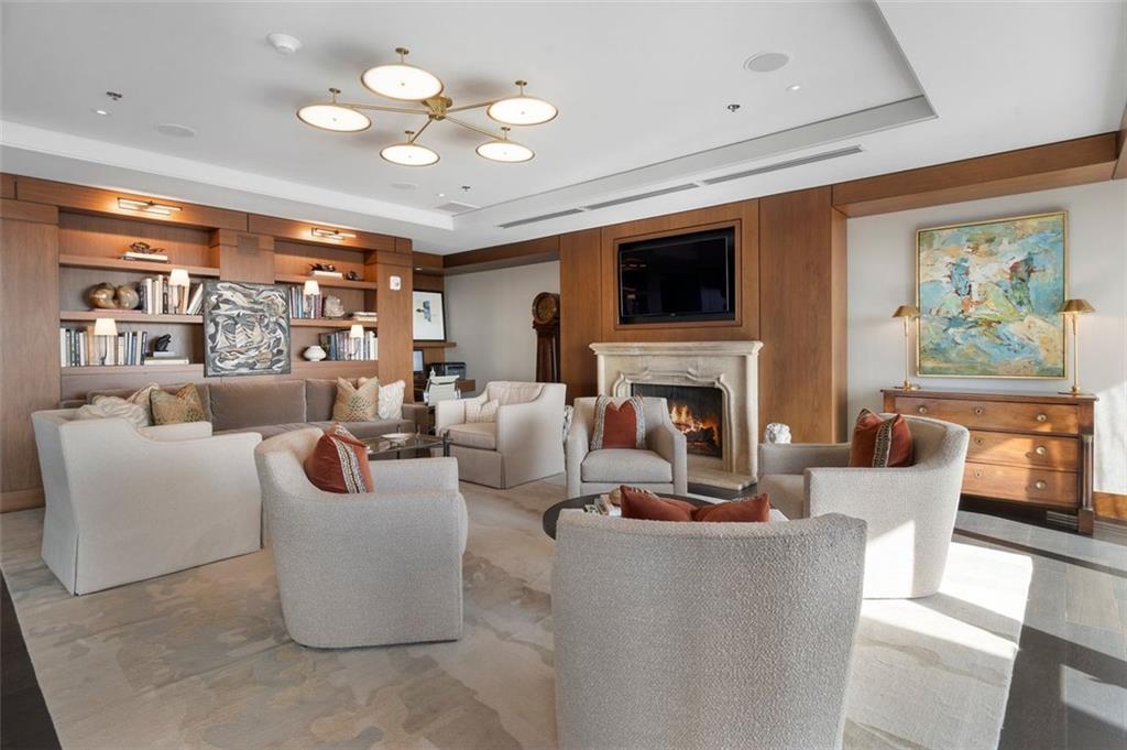 Ritz Carlton Residences - Residential