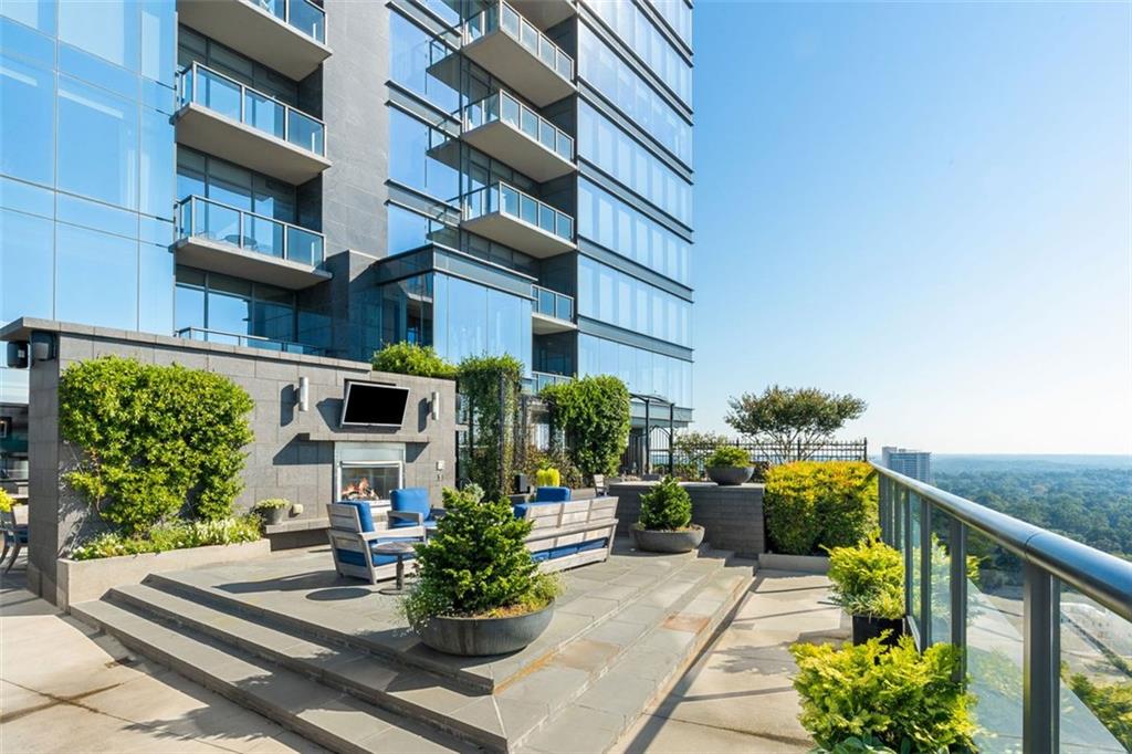 Ritz Carlton Residences - Residential