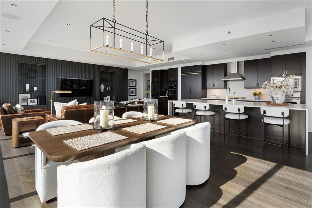 Ritz Carlton Residences - Residential