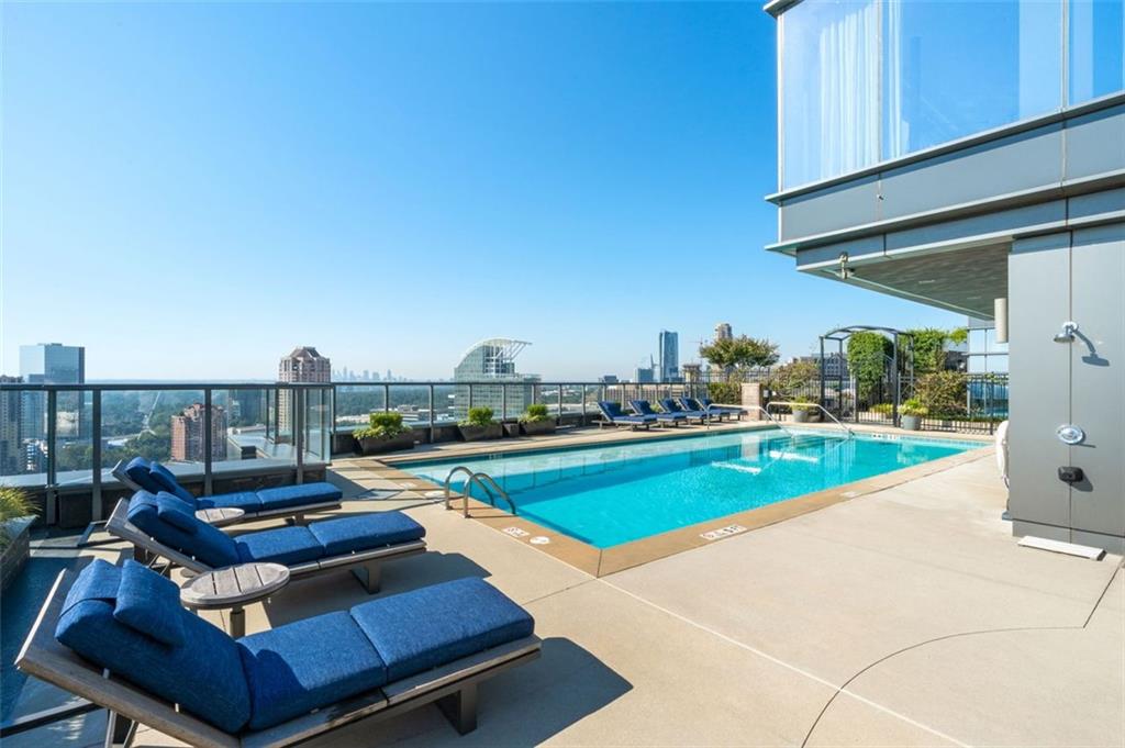 Ritz Carlton Residences - Residential