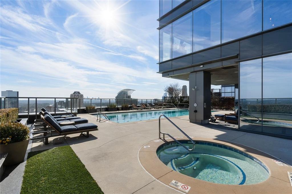 Ritz Carlton Residences - Residential