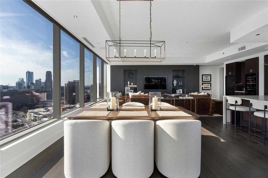Ritz Carlton Residences - Residential