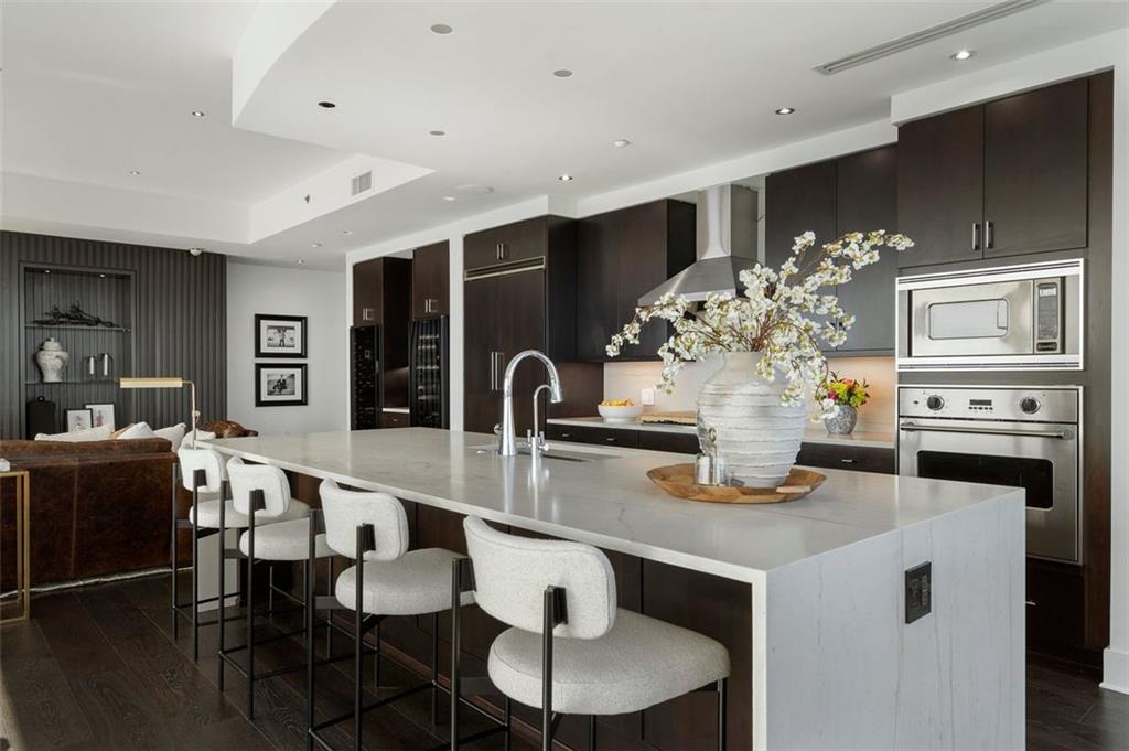 Ritz Carlton Residences - Residential