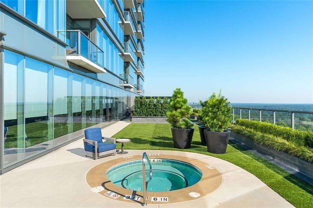 Ritz Carlton Residences - Residential