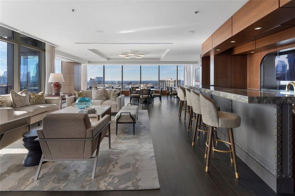 Ritz Carlton Residences - Residential