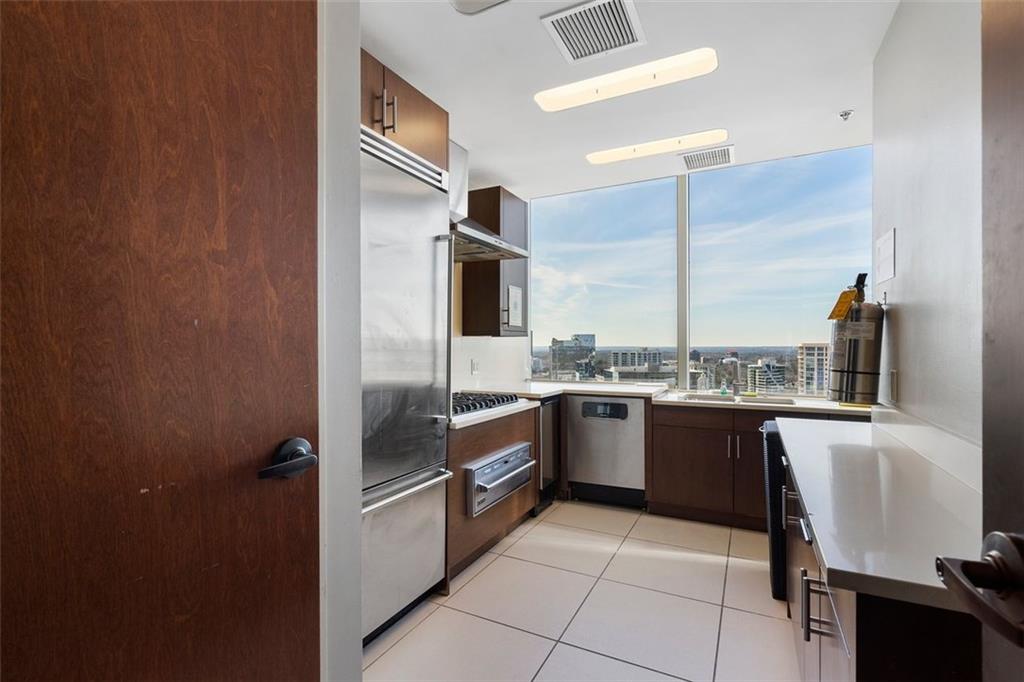 Ritz Carlton Residences - Residential