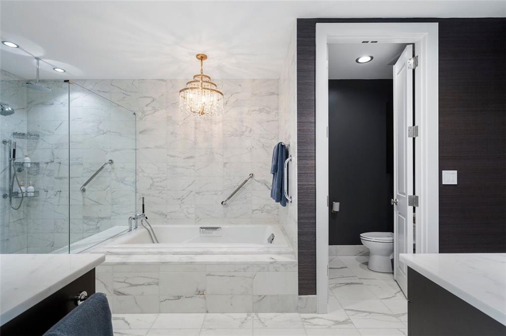 Ritz Carlton Residences - Residential