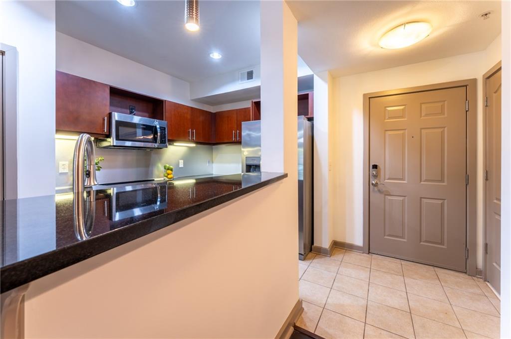 390 17th Street NW 2040