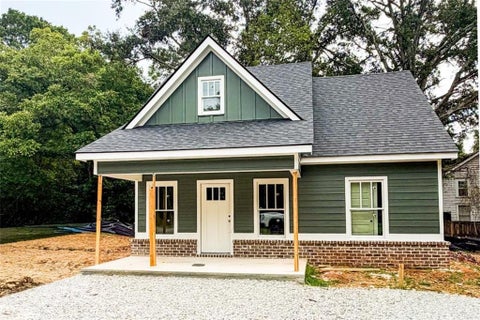 Homes For Sale - 304 Cedar Street<br/> Walton County, Social Circle, GA 30025