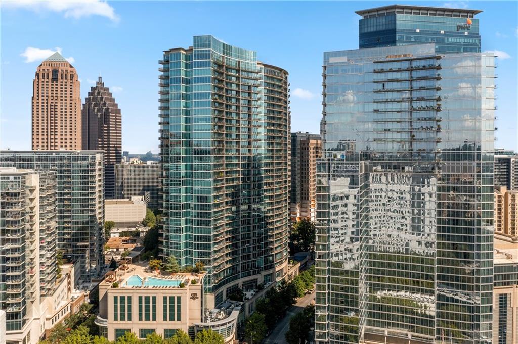 1010 Midtown - Residential