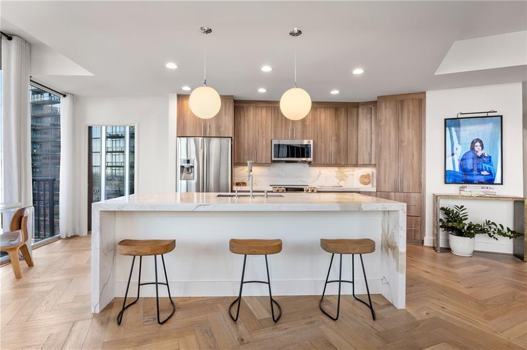 1010 Midtown - Residential