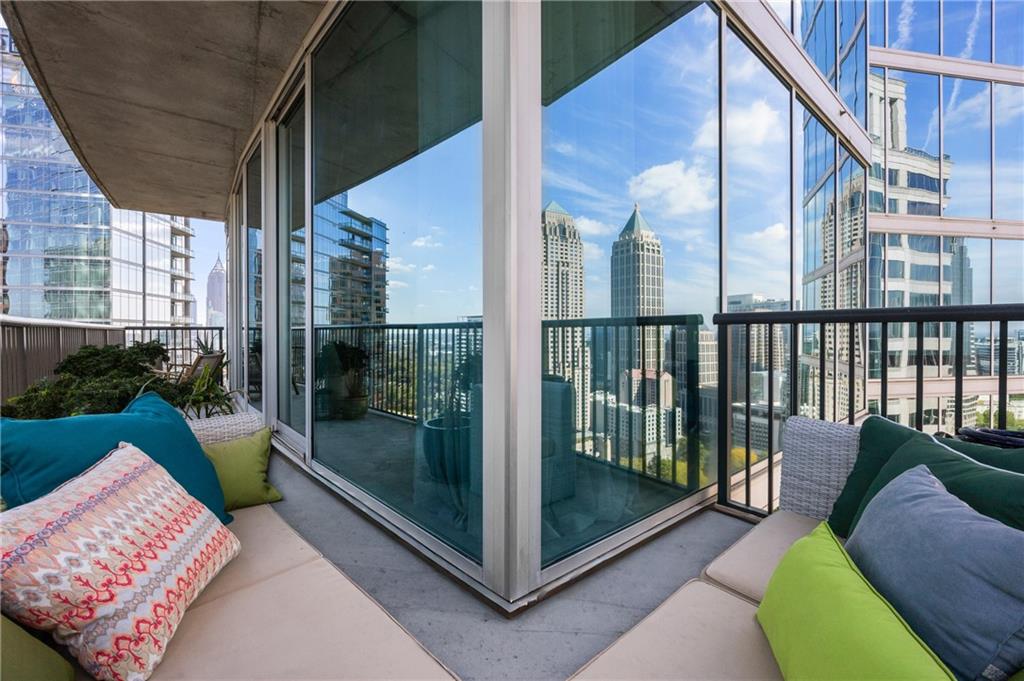 1010 Midtown - Residential