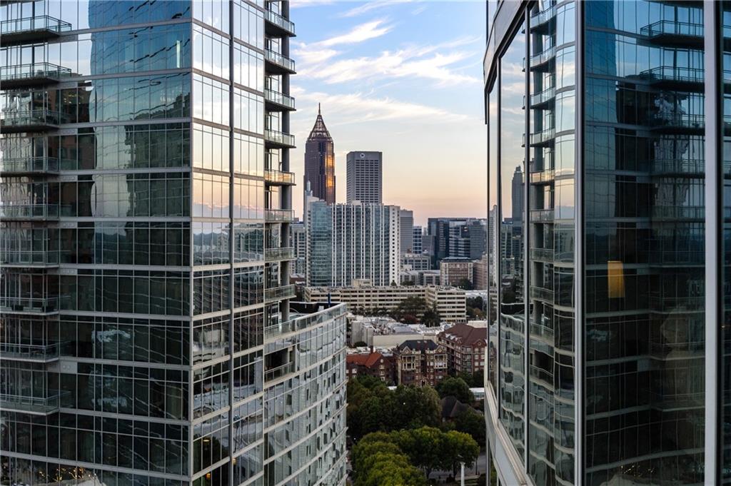 1010 Midtown - Residential