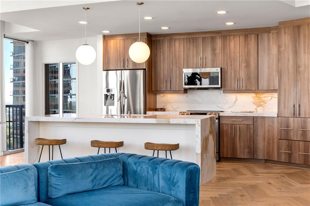 1010 Midtown - Residential