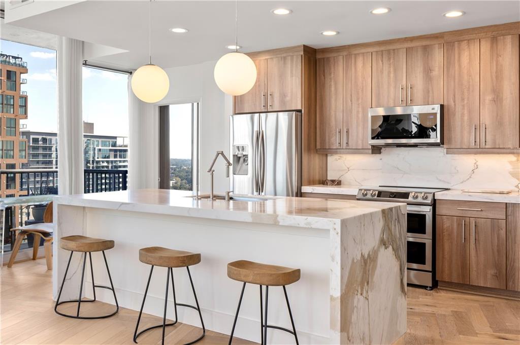 1010 Midtown - Residential