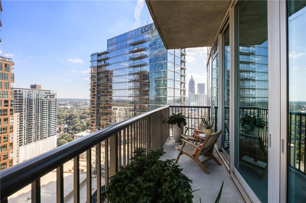 1010 Midtown - Residential