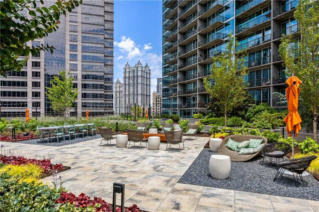 1010 Midtown - Residential