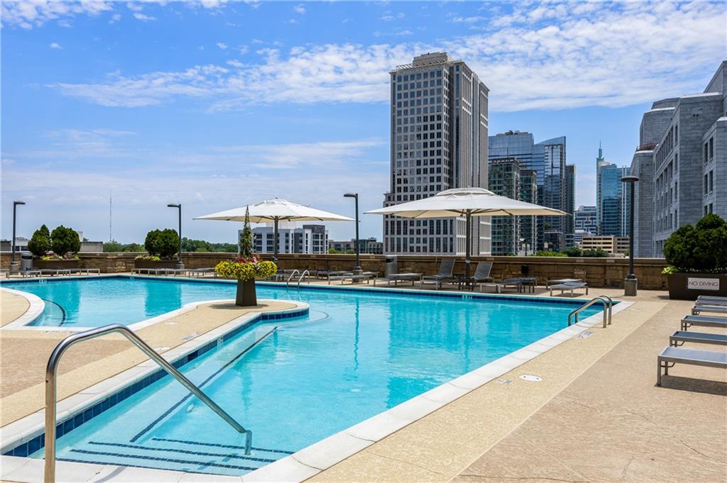 1010 Midtown - Residential