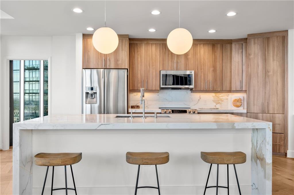 1010 Midtown - Residential