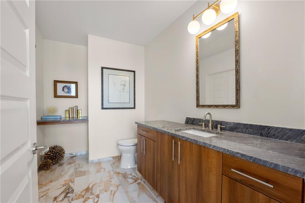 1010 Midtown - Residential