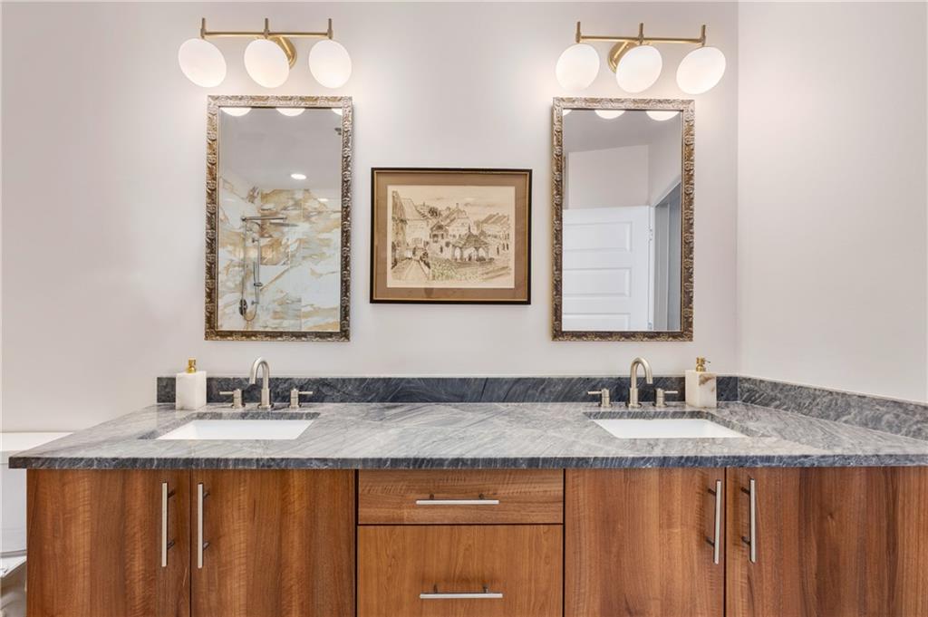 1010 Midtown - Residential