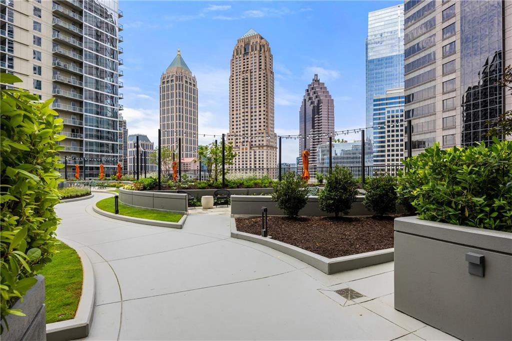 1010 Midtown - Residential