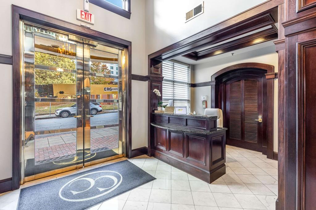 77 Peachtree Place NE 101