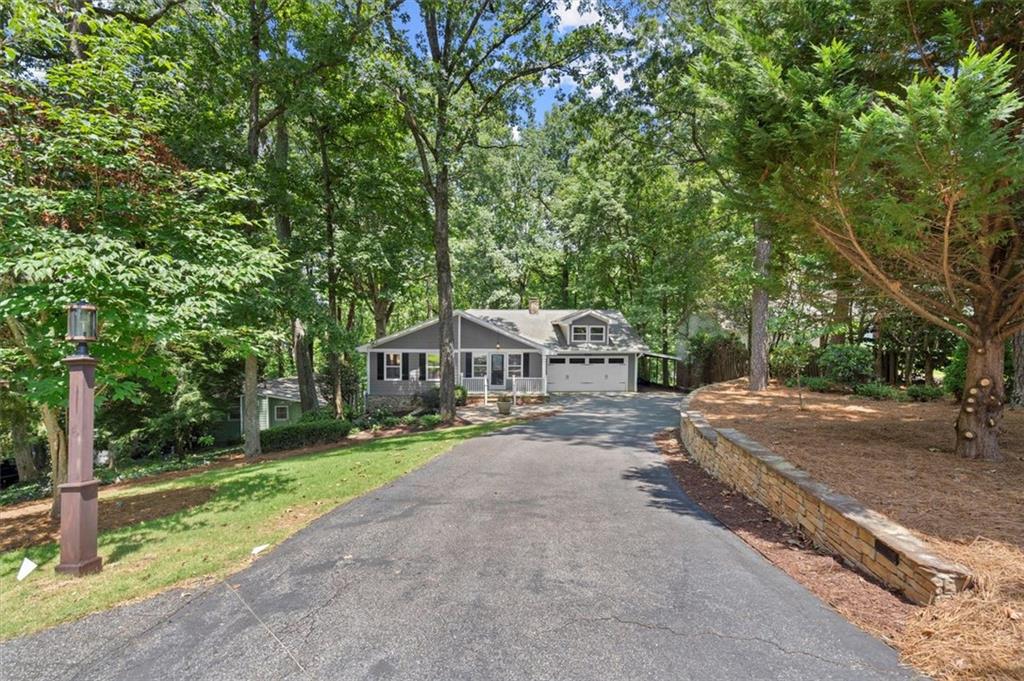 2220 FOREST Drive