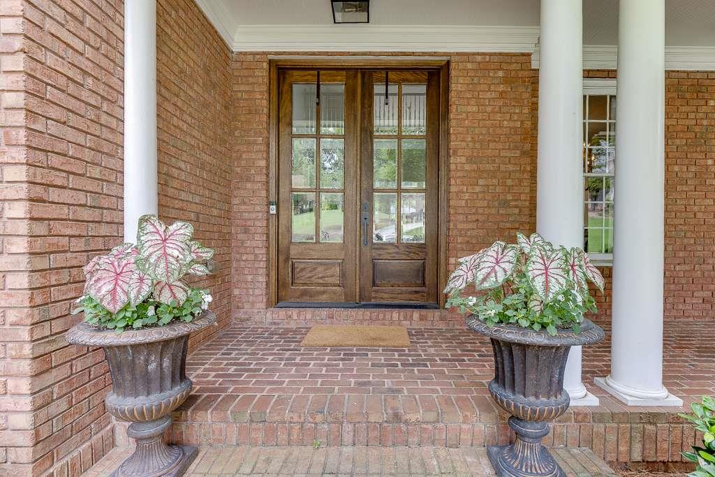 3255 Manor View Court