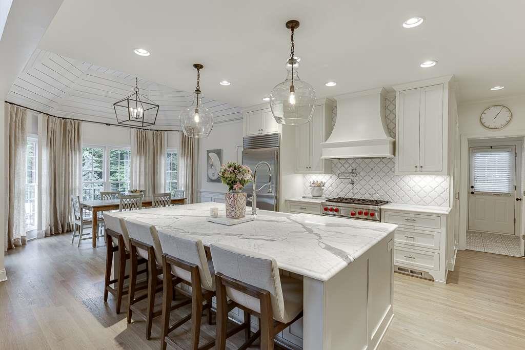 3255 Manor View Court