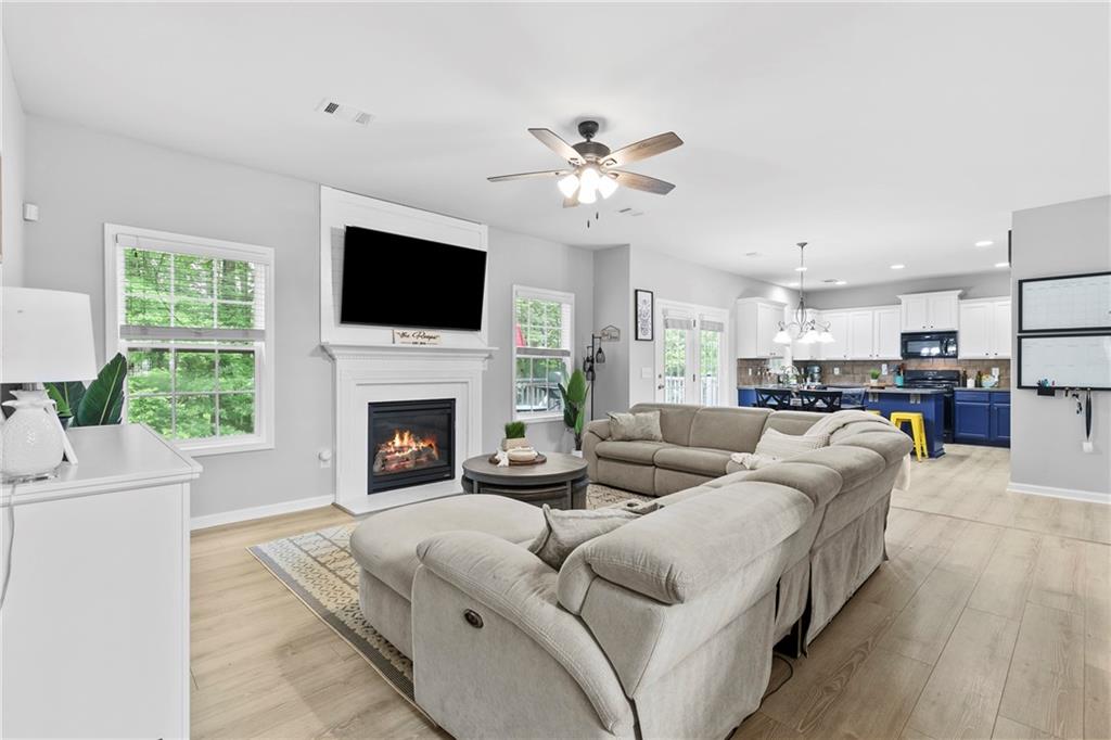 4545 Evandale Way, Cumming, Georgia image 11