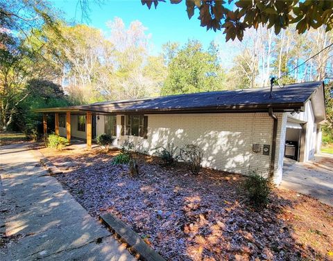 A home in Fairburn