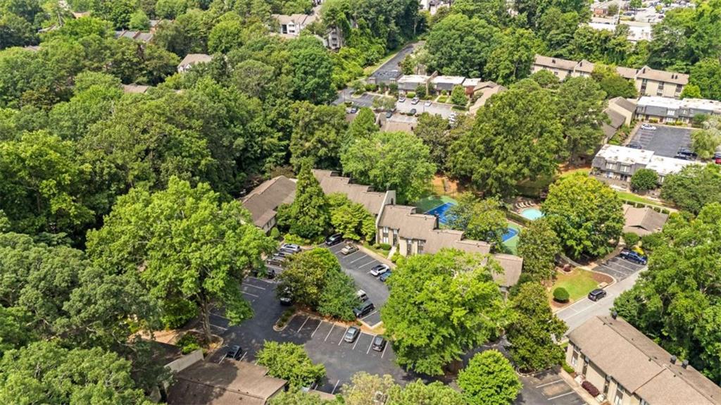 32 Ivy Parkway NE