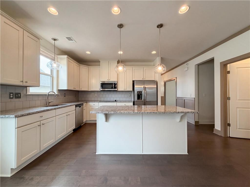 1027 Halletts Peak Place