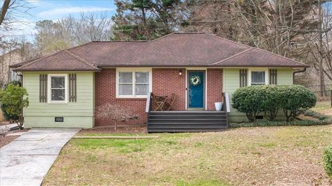 Homes For Sale - 2654 Estelle Court<br/> Smyrna, GA 30082