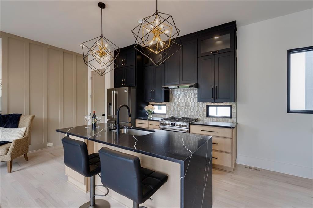 Welcome to your dream contemporary townhouse nestled in the prestigious Ashford Park neighborhood! The luxurious Centurion @ The Foxtrot is a 2 bedroom, 2 1/2 bathroom home that offers the perfect blend of modern elegance and urban convenience. Step inside and be greeted by an abundance of natural light streaming through the real hardwood floors, expansive windows, highlighting the sleek design and upscale finishes throughout. The open-concept living space is perfect for entertaining, with a gourmet kitchen featuring a luxury appliance package, waterfall island, exquisite lighting, and ample counter space.
Upstairs, you'll find two spacious bedrooms, each with its own en-suite bathroom, providing comfort and privacy. And don't forget to head up to the rooftop deck with artificial turf, where you can relax and take in the breathtaking views of the surrounding cityscape and greenery.
With a two-car garage and a Woonerf concept courtyard, this exclusive enclave of seven townhouses offers both convenience and tranquility. Plus, being located near a 33-acre green space with walking trails, parks, and playgrounds, you'll have plenty of opportunities to enjoy the outdoors. And the location couldn't be better – situated near all major highways, universities, hospitals, and restaurants, you'll have everything you need right at your fingertips. Not to mention, being part of the prestigious Ashford Park school district adds even more value to this already incredible home.
Don't miss your chance to own this stylish and sophisticated townhouse – schedule a showing today and make it yours before it's gone!
