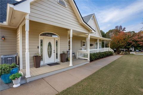 A home in Flowery Branch