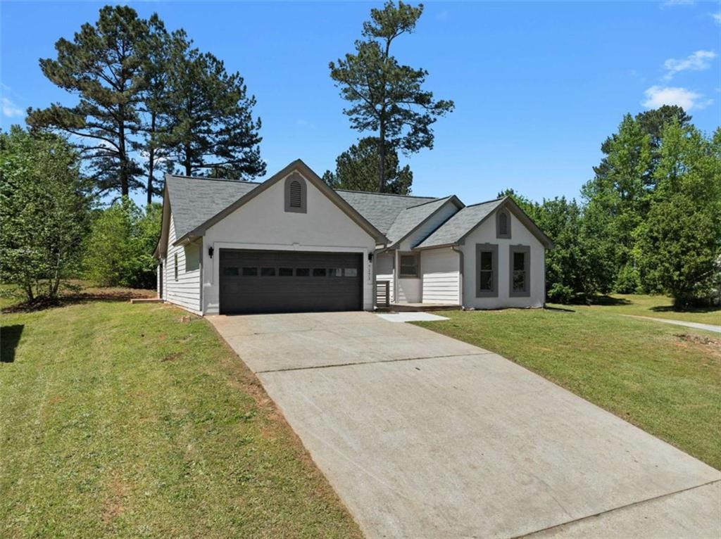 7171 Hazelwood Drive, Jonesboro, Georgia image 2
