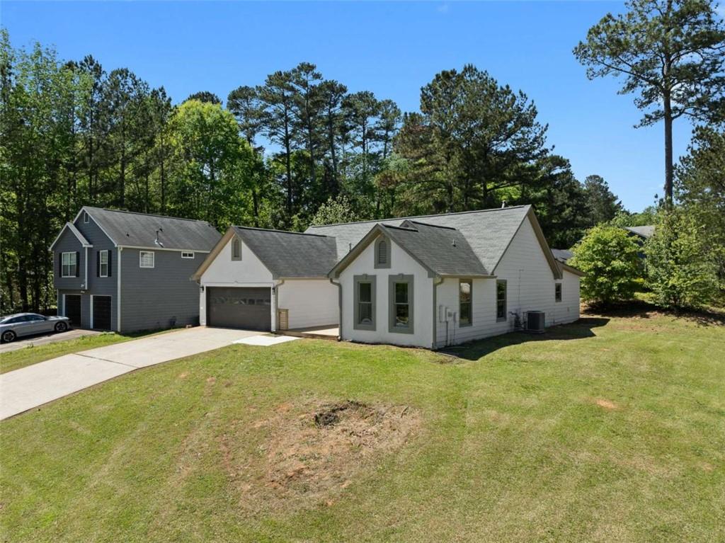 7171 Hazelwood Drive, Jonesboro, Georgia image 3