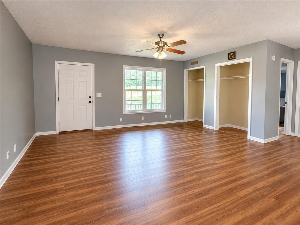 3249 Commerce Road