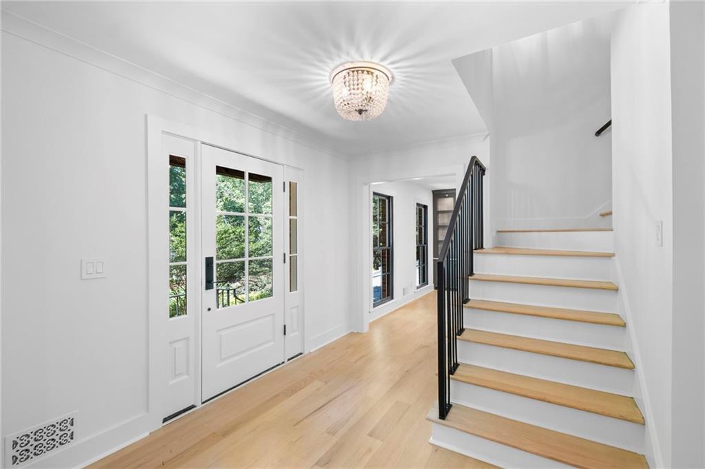 140 N Bluff, Alpharetta, GA, 30004 3 140 N Bluff